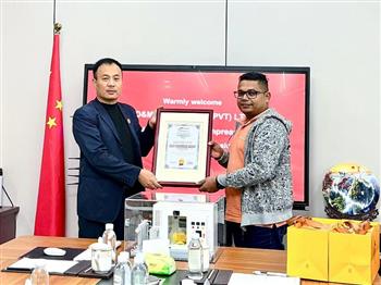 十年磨一剑,共筑辉煌!信然压缩机为斯里兰卡共和国(Republic of Sri Lanka)优秀代理商举行授牌仪式!