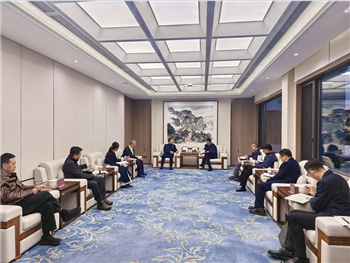 中国氢能集团股份一行多人赴成都市崇州参观考察并参加市领导座谈会