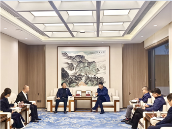 中国氢能集团股份一行多人赴成都市崇州参观考察并参加市领导座谈会